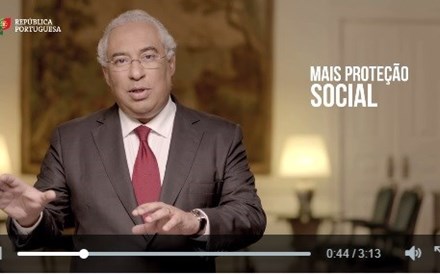 António Costa: 'É muito diferente aumentar o IVA ou o imposto do tabaco que só paga quem fuma'