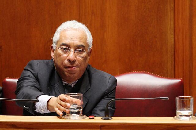 Governo deu 500 milhões. Bruxelas quer o dobro