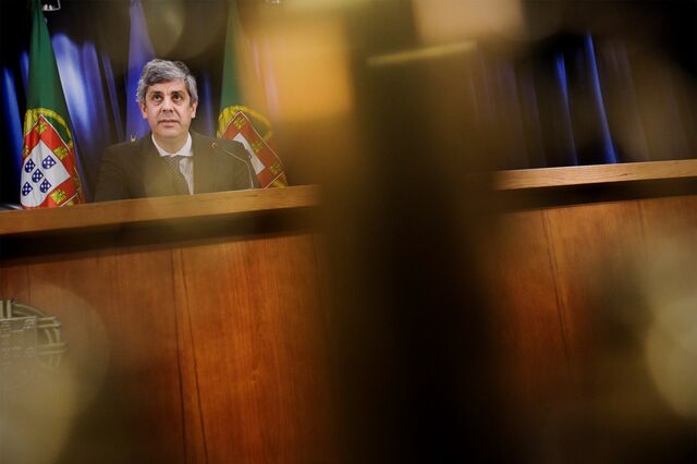 Governo usa Fundo de Resolução para ajudar contas públicas    