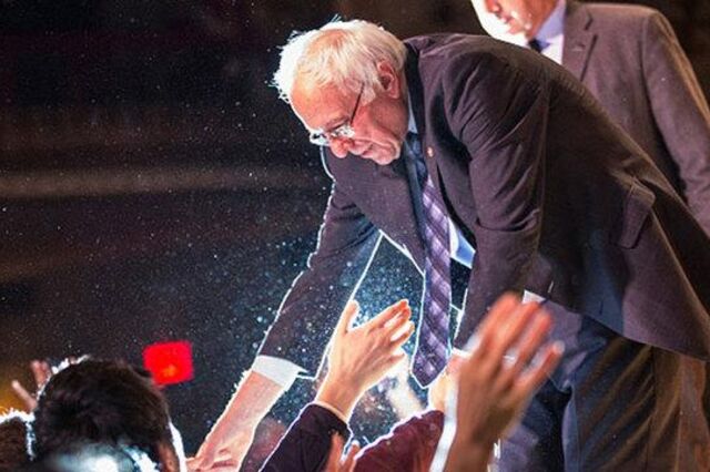 Sanders disposto a trabalhar com Trump para 'melhorar vida dos trabalhadores'