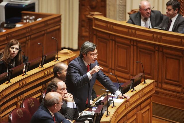 Moção de Censura: CDS vai além da 'indignação política' e apresenta propostas