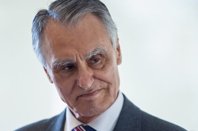 Cavaco diz que agiu 'sempre no cumprimento da Constituição'