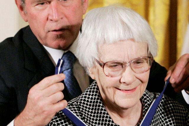 Morreu Harper Lee, autora de 'Não matem a cotovia'