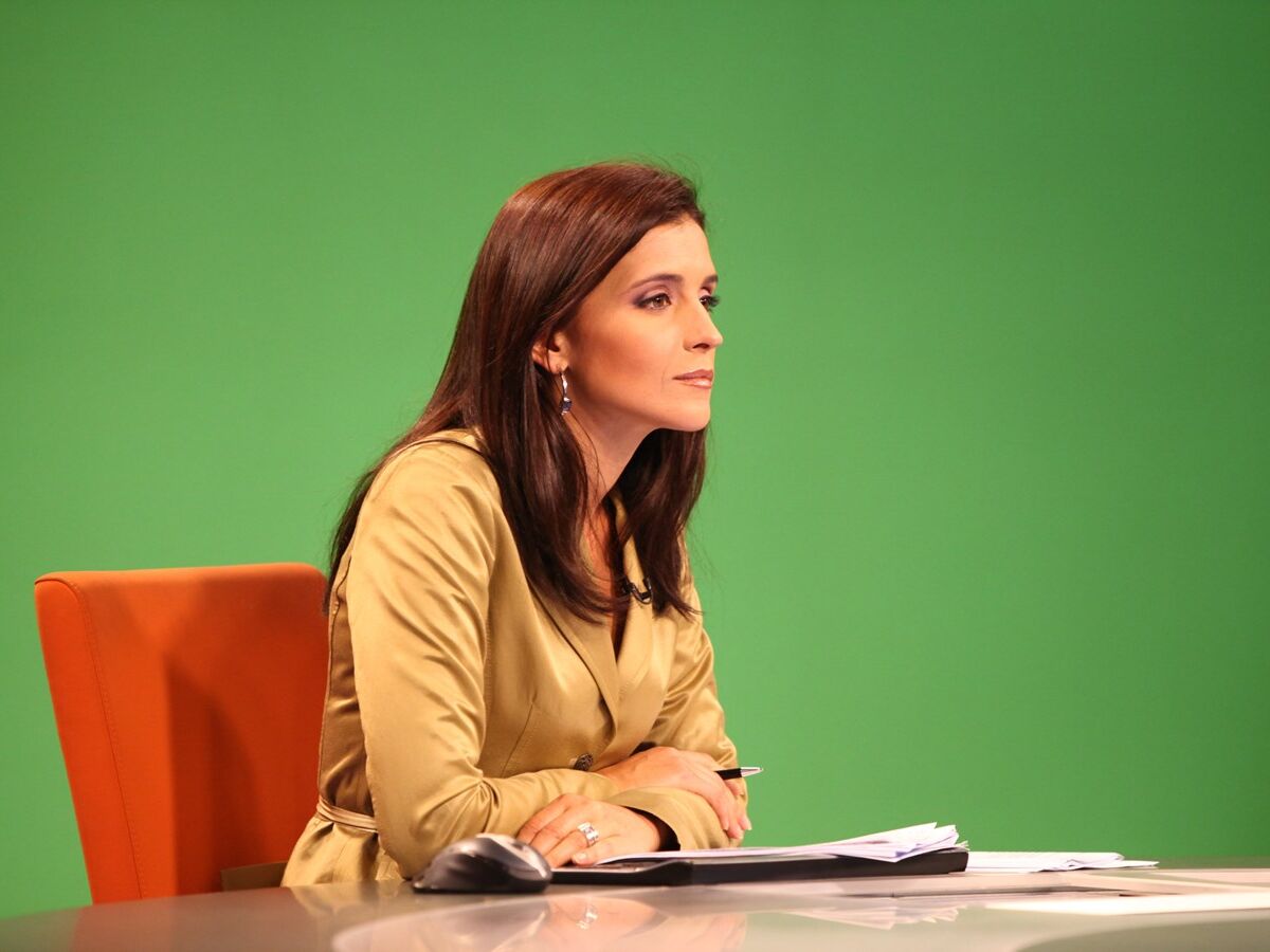Jornalista Ana Lourenco Vai Para A Rtp 3 Media Jornal De Negocios