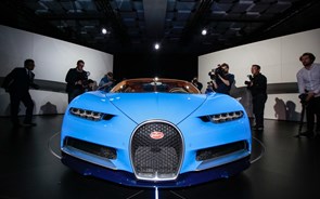 Bugatti Chiron, o carro mais rápido do mundo custa 2,6 milhões e é a estrela em Genebra