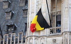 Bruxelas: 35 mortos e três novos acusados de actividades terroristas