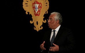 Primeiro-ministro admite continuar a governar, mesmo que o Orçamento chumbe