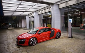 Audi R8 Coupé eleito o carro com melhor desempenho no salão de Nova Iorque