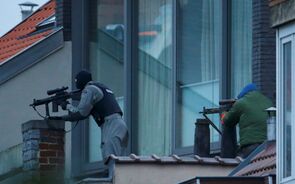 Bruxelas terrorismo polícia operações 