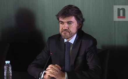 Miguel Almeida: Fim da fidelização nos contratos 'é um recuo'