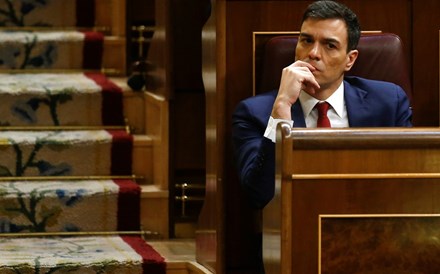 Sánchez pede ajuda a Tsipras para chegar a primeiro-ministro de Espanha