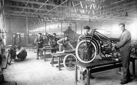 Depois da II Guerra Mundial as motos salvaram a BMW.