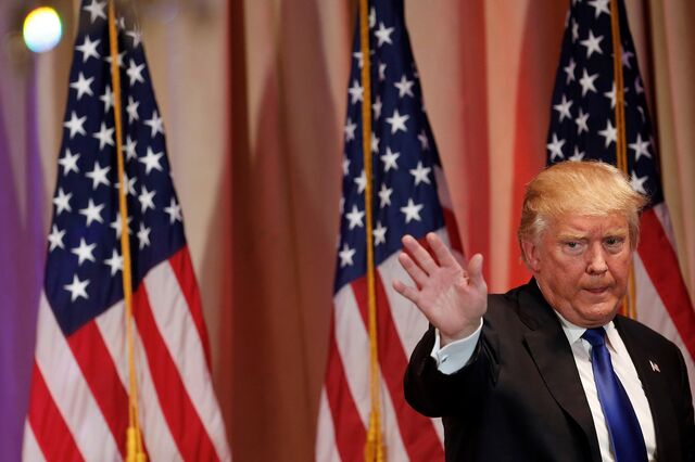 Trump promete reconhecer Jerusalém como capital 'indivisa' de Israel