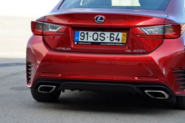 Lexus RC: Coupé sedutor e desportivo