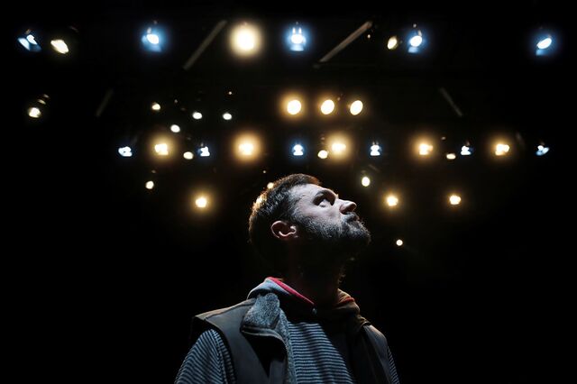 Teatro: Fronteiras degoladas