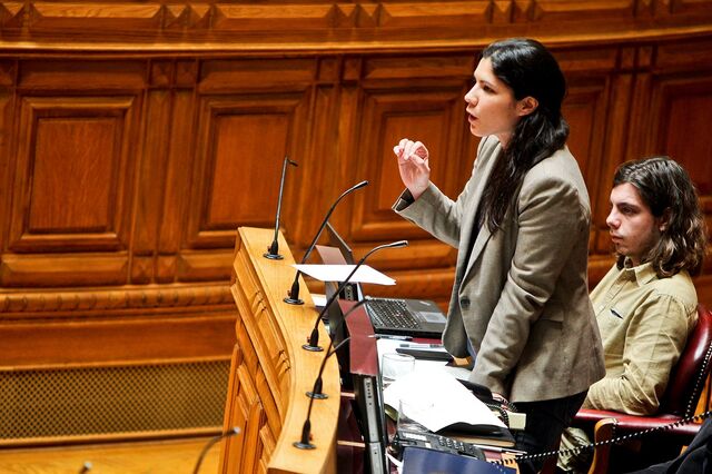 Bloco tenta afastar-se dos resultados do défice 