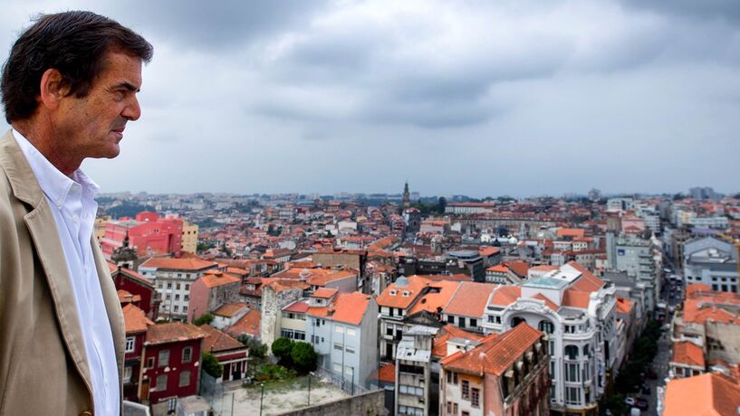 Rui Moreira leva “mentiras” na Arrábida para tribunal e “pica” Rui Rio