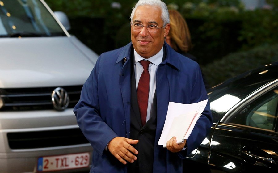 Três dias após a tomada de posse como primeiro-ministro, António Costa estreou-se em Bruxelas numa cimeira UE-Turquia sobre migrações, à margem da qual reafirmou o 'óbvio' compromisso de Portugal com a UE e as suas regras.     