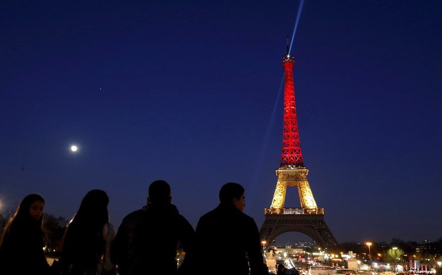 Torre Eiffel em Paris.