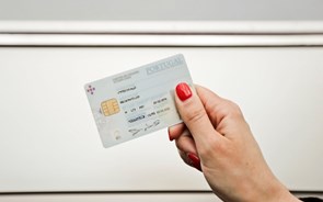 Eurodeputados aprovam reforço de segurança dos cartões de identidade na UE