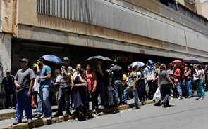 Três mortos em protesto por falta de alimentos na Venezuela