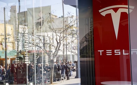 Tesla: Carros de condução autónoma causam primeira morte