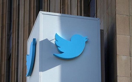 Twitter prevê primeiros lucros na recta final do ano