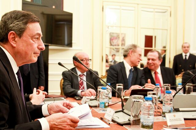 Draghi acolhe 'com agrado' disponibilidade do Governo para preparar um plano B