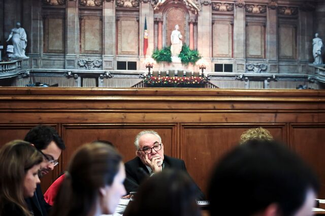 Governo confirma corte de 14,7% nas novas pensões antecipadas 