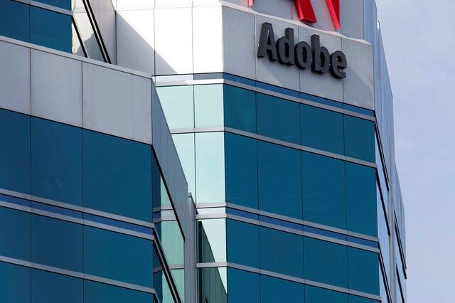 Comissão Europeia abre 'investigação aprofundada' a proposta da Adobe para comprar Figma