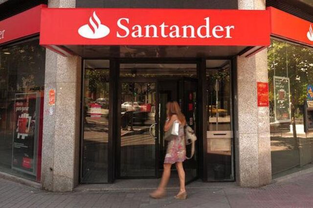 Santander multado em 36 milhões no Reino Unido por falhas na transferência de dinheiro para herdeiros