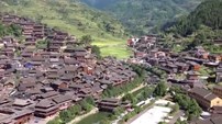 14 Xijang Miao, China. Situada na província de Guizhou, aqui moram mais de 1.200 famílias da etnia miao, uma das principais minorias do sudoeste chinês, nas suas tradicionais casas de madeira de três pisos.