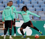 As exibições pelo Benfica levaram Fernando Santos a convocar Renato Sanches para a Selecção A.