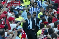 Numa final da Taça de Portugal perdida para o Benfica em 2004.