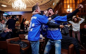 Leicester campeão de futebol de Inglaterra pela primeira vez na sua história