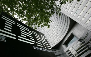 Lucros e receitas da IBM no segundo trimestre superam as previsões