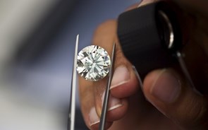 Angola quer aumentar produção de diamantes para 14 milhões de quilates por ano 