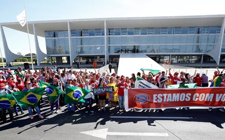 Dilma: Vedação erguida e mais de mil polícias mobilizados para o julgamento final