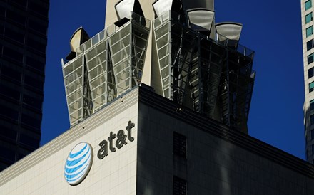 Bruxelas aprova compra da Time Warner pela AT&T