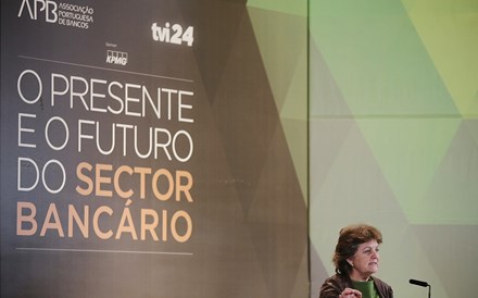 Elisa Ferreira pede urgência no sistema europeu de protecção de depósitos