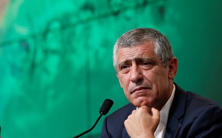 Fernando Santos destaca 'altruísmo' de Ronaldo