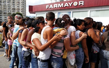 Portugueses na Venezuela: “Adios, mi amor” 