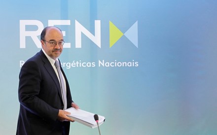 Acções da REN ajustam para 2,474 euros após desconto dos direitos