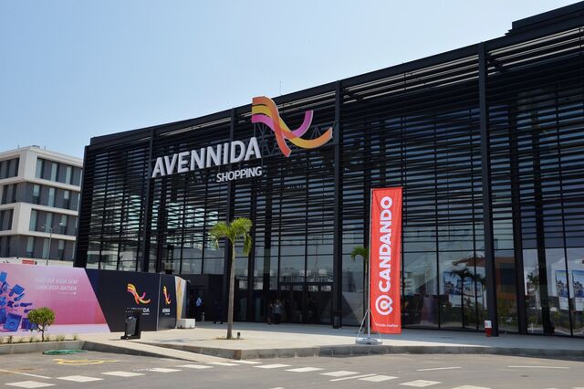 Isabel dos Santos abre segundo hipermercado em Luanda