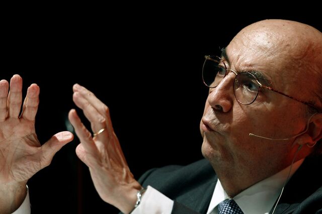 Crise política no Brasil pode atrasar mudanças no sistema de pensões