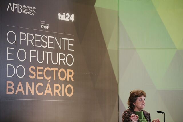 Elisa Ferreira pede urgência no sistema europeu de protecção de depósitos