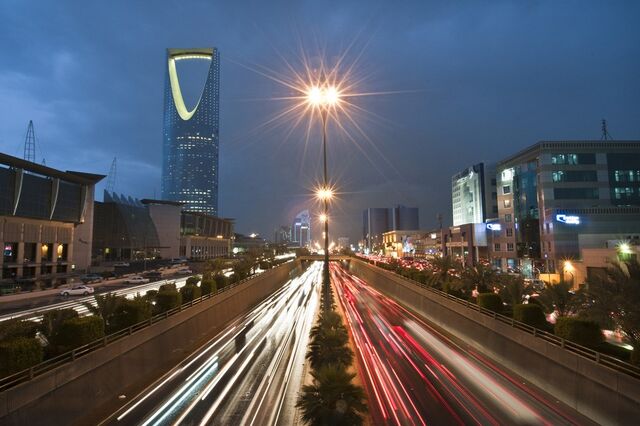 EUA anunciam vendas de armas de 110 mil milhões de dólares à Arábia Saudita