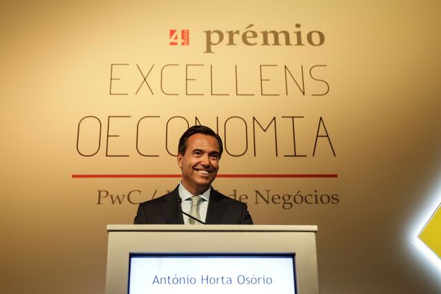 'Recapitalizar a Caixa terá de ser feito com condições de Bruxelas'