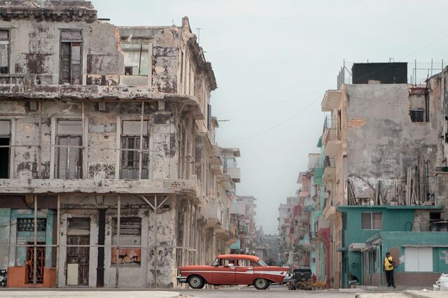 Obama renova embargo económico a Cuba por mais um ano