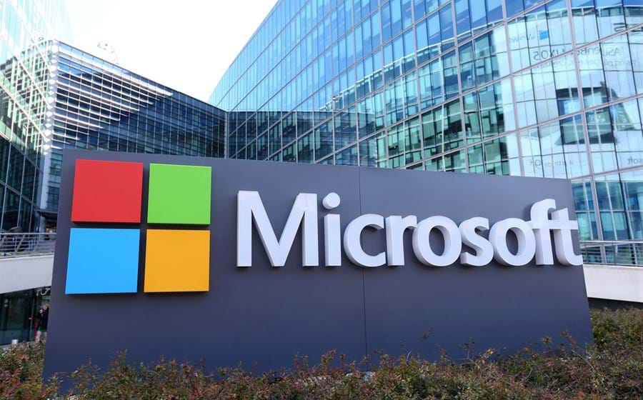 3 - Microsoft – A empresa criada por Bill Gates fica atrás das duas challengers: a marca da janela vale 66 mil milhões de euros.